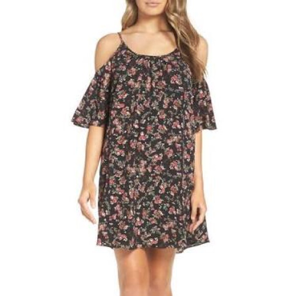 French Connection Dresses & Skirts - NWT French Connection Off Shoulder Floral Dress